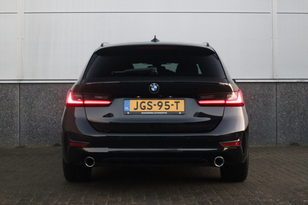 BMW 3 Serie Touring 330e Sport Line / SOH 95% / Hifi / Camera / Sportstoelen /