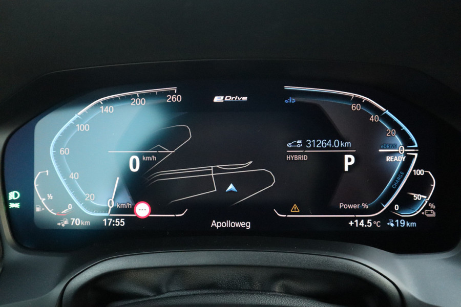 BMW 3 Serie Touring 330e Sport Line / SOH 95% / Hifi / Camera / Sportstoelen /