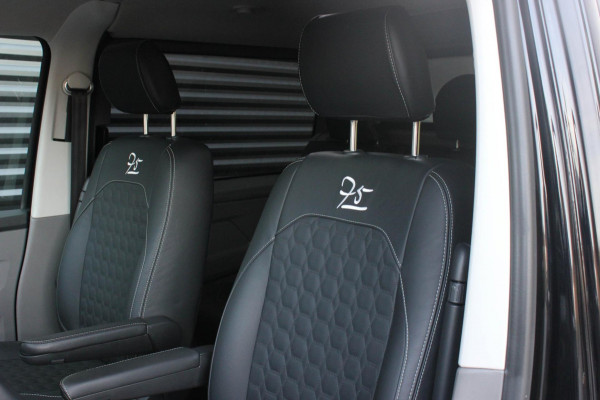 Volkswagen Transporter 2.0 TDI L2H1 30 DC BULLI 150PK DUBBEL CABINE / LEDEREN BEKLEDING / PDC / VERLAGINGSVEREN / APPLE CARPLAY /