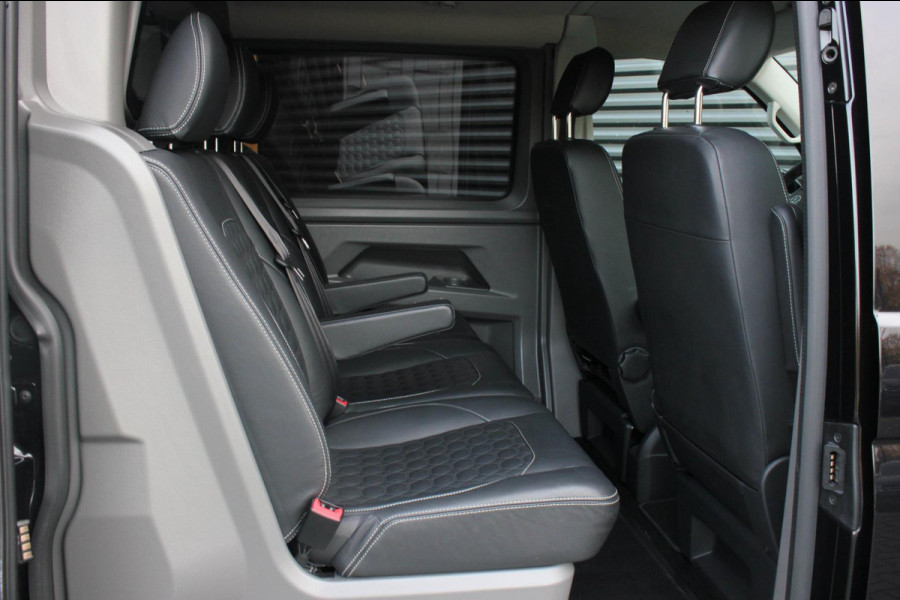 Volkswagen Transporter 2.0 TDI L2H1 30 DC BULLI 150PK DUBBEL CABINE / LEDEREN BEKLEDING / PDC / VERLAGINGSVEREN / APPLE CARPLAY /