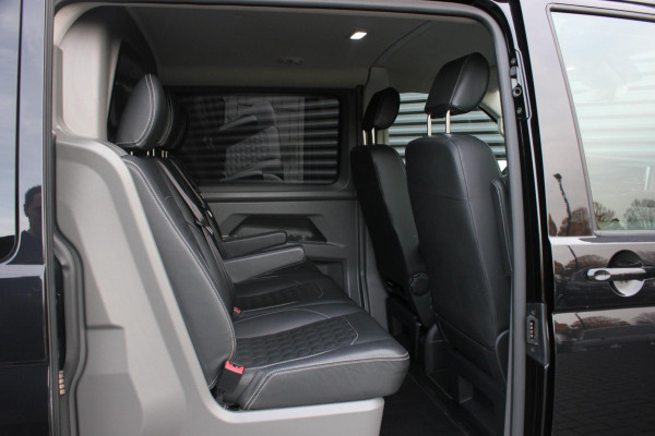 Volkswagen Transporter 2.0 TDI L2H1 30 DC BULLI 150PK DUBBEL CABINE / LEDEREN BEKLEDING / PDC / VERLAGINGSVEREN / APPLE CARPLAY /