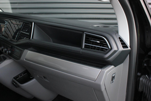 Volkswagen Transporter 2.0 TDI L2H1 30 DC BULLI 150PK DUBBEL CABINE / LEDEREN BEKLEDING / PDC / VERLAGINGSVEREN / APPLE CARPLAY /