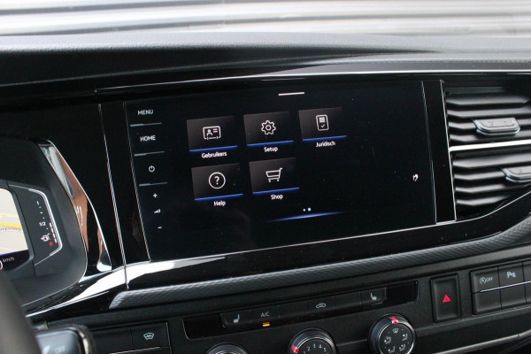 Volkswagen Transporter 2.0 TDI L2H1 30 DC BULLI 150PK DUBBEL CABINE / LEDEREN BEKLEDING / PDC / VERLAGINGSVEREN / APPLE CARPLAY /