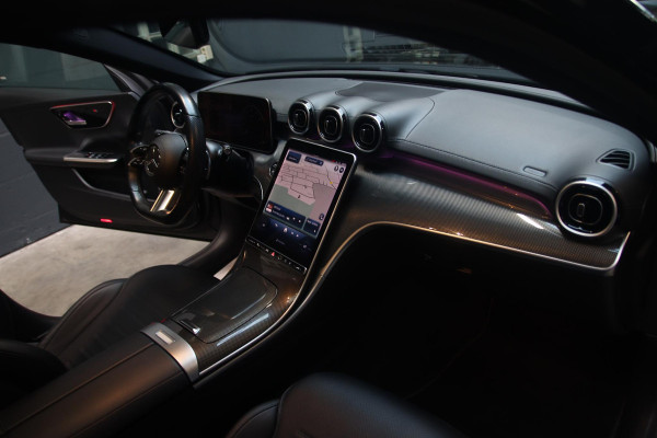 Mercedes-Benz C-Klasse 200 AMG PANO-CARBON-TREKHAAK