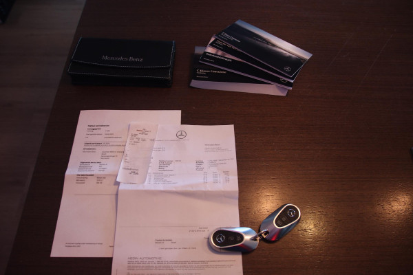 Mercedes-Benz C-Klasse 200 AMG PANO-CARBON-TREKHAAK