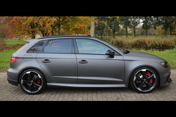 Audi A3 Sportback 2.5 TFSI RS 3 quattro*Pano*Rs-Seats*530PK*Mat Grey*VOL*
