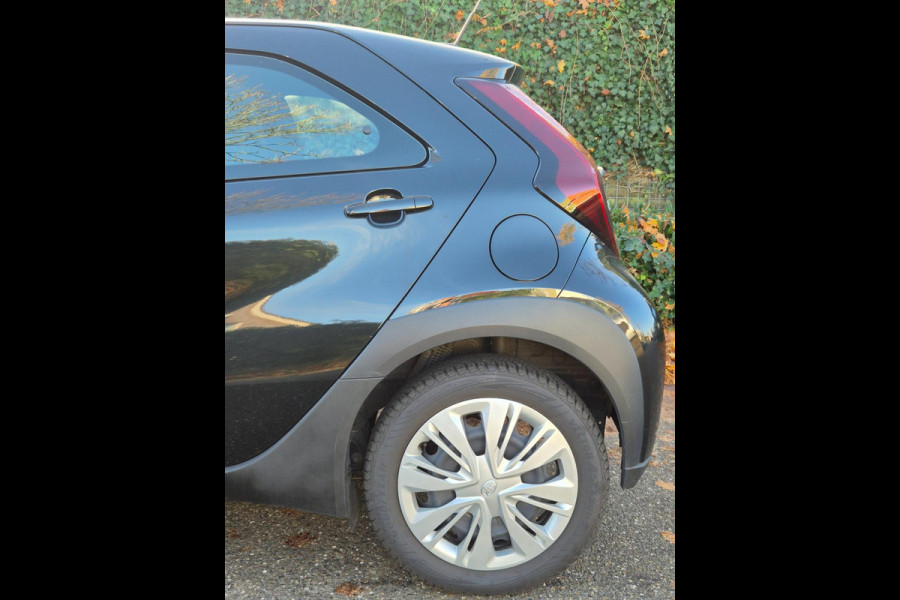 Toyota Aygo X Camera Cruise Zwart Automaat CarPlay 1e-eigenaar NAP NL Auto Fabrieksgarantie! 1.0 VVT-i S-CVT Play