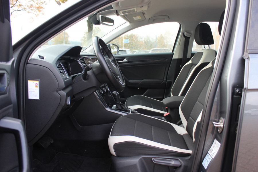 Volkswagen T-Roc 2.0 TSI 4Motion Sport / Trekhaak / Camera / Virtual Cockpit / CarPlay / 17'' / Stoelverwarming / DAB / ACC / Elektr. achterklep