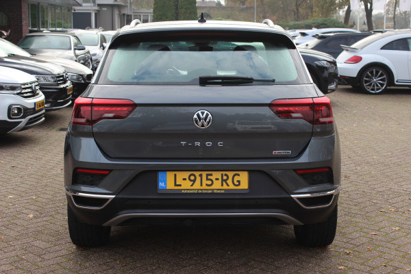 Volkswagen T-Roc 2.0 TSI 4Motion Sport / Trekhaak / Camera / Virtual Cockpit / CarPlay / 17'' / Stoelverwarming / DAB / ACC / Elektr. achterklep