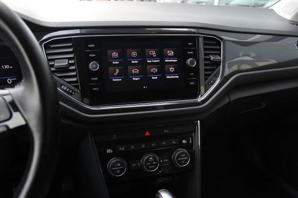 Volkswagen T-Roc 2.0 TSI 4Motion Sport / Trekhaak / Camera / Virtual Cockpit / CarPlay / 17'' / Stoelverwarming / DAB / ACC / Elektr. achterklep