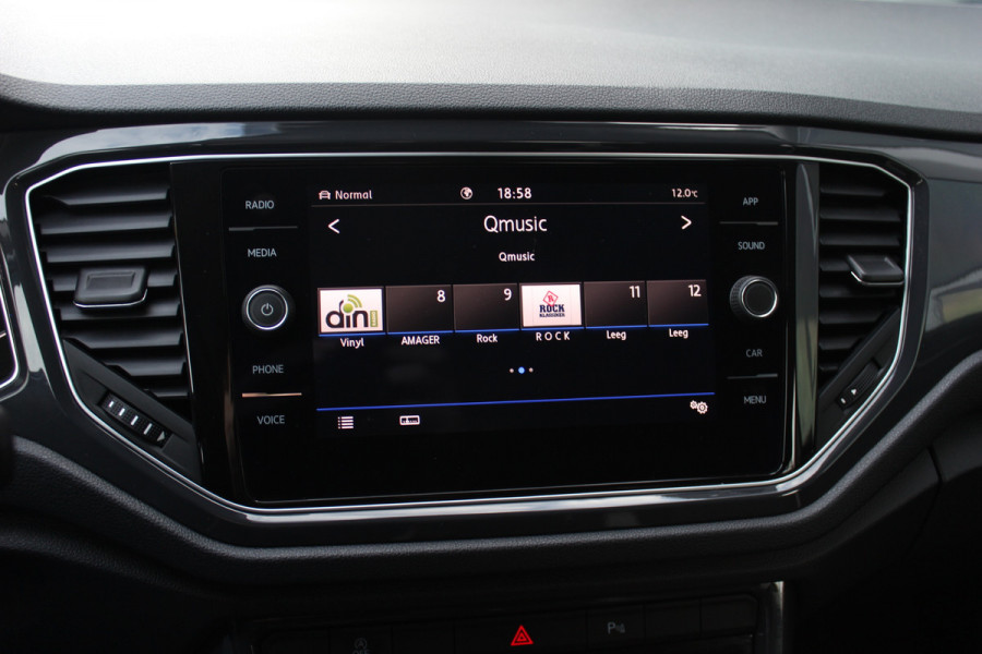 Volkswagen T-Roc 2.0 TSI 4Motion Sport / Trekhaak / Camera / Virtual Cockpit / CarPlay / 17'' / Stoelverwarming / DAB / ACC / Elektr. achterklep