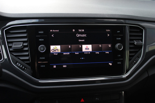 Volkswagen T-Roc 2.0 TSI 4Motion Sport / Trekhaak / Camera / Virtual Cockpit / CarPlay / 17'' / Stoelverwarming / DAB / ACC / Elektr. achterklep
