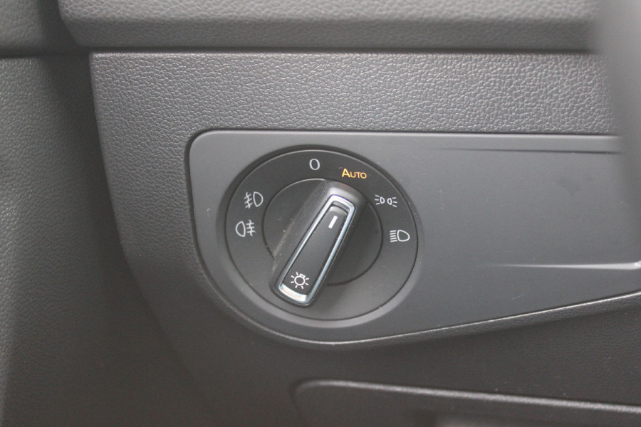 Volkswagen Tiguan Allspace 1.5 TSI Highline Business R-line / Trekhaak / Panoramadak / 360Camera / Leder / Keyless / 20'' / CarPlay / Stoelverwarming / DAB / Dodehoek / ACC