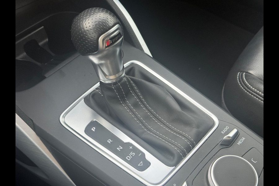 Audi Q2 35 TFSI 150 pk AUTOMAAT S Edition, 2X S-LINE, camera, trekhaak,1/2 lederen sportinterieur, 1 e eigenaar, nl auto met nap