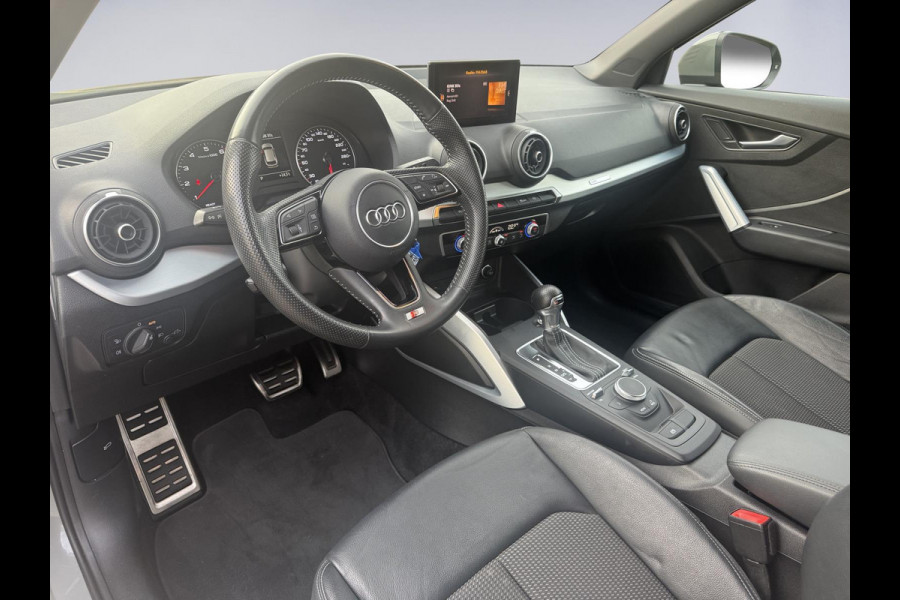 Audi Q2 35 TFSI 150 pk AUTOMAAT S Edition, 2X S-LINE, camera, trekhaak,1/2 lederen sportinterieur, 1 e eigenaar, nl auto met nap