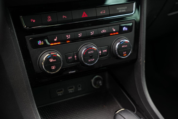 Seat Ateca 1.4 EcoTSI Xcellence Leer Camera Keyless Stoelverw. Apple Carplay