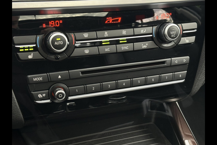 BMW X3 xDrive20d Centennial High Executive Panoramadak Cruise Clima Xenon Trekhaak Camera