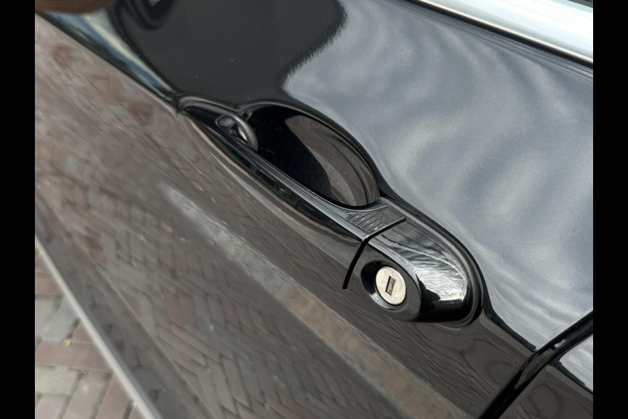 BMW X3 xDrive20d Centennial High Executive Panoramadak Cruise Clima Xenon Trekhaak Camera