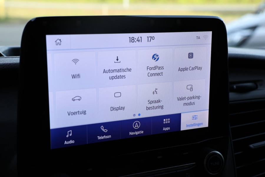 Ford Transit Custom 320 2.0 TDCI 170 PK L2H1 Raptor Edition | Bi-Xenon | CarPlay | ACC | Navigatie | Camera | Stoelverwarming | Dodehoek detector | DAB | Werkplaatsinrichting | 3-Zitter | Dealer onderhouden | Nieuwe APK