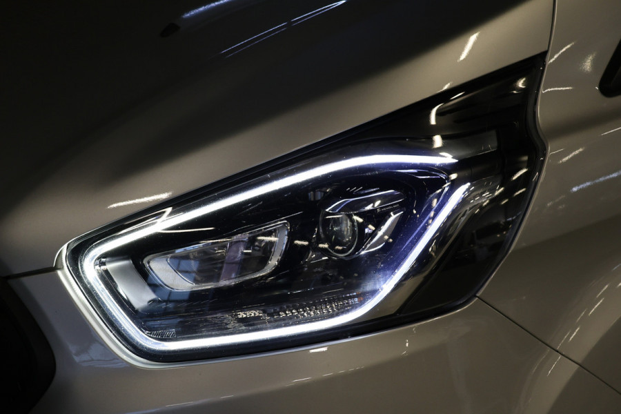 Ford Transit Custom 320 2.0 TDCI 170 PK L2H1 Raptor Edition | Bi-Xenon | CarPlay | ACC | Navigatie | Camera | Stoelverwarming | Dodehoek detector | DAB | Werkplaatsinrichting | 3-Zitter | Dealer onderhouden | Nieuwe APK