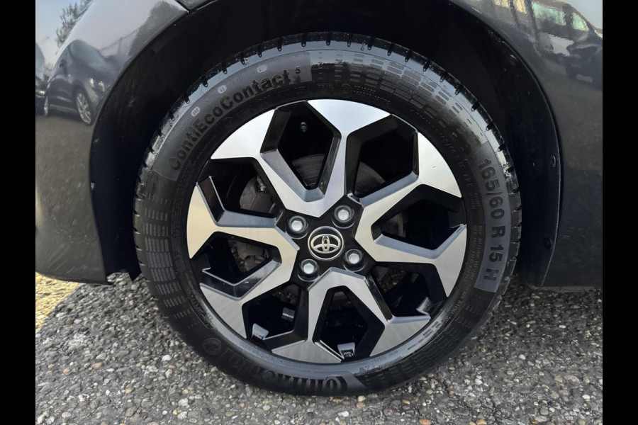 Toyota Aygo 1.0 VVT-i x-play Automaat Sportvelg Camera CarPlay, Airco Garantie