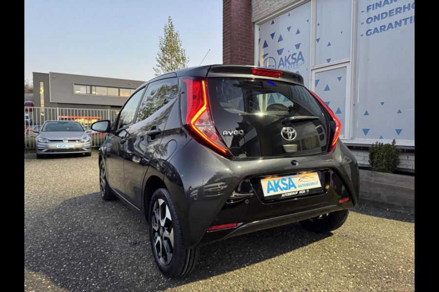 Toyota Aygo 1.0 VVT-i x-play Automaat Sportvelg Camera CarPlay, Airco Garantie