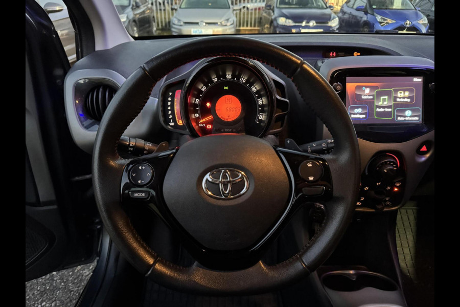 Toyota Aygo 1.0 VVT-i x-play Automaat Sportvelg Camera CarPlay, Airco Garantie