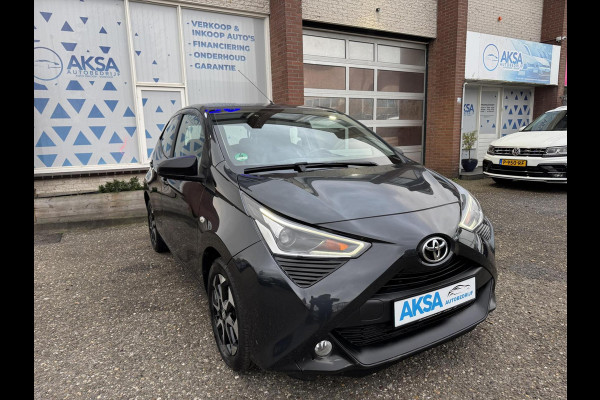 Toyota Aygo 1.0 VVT-i x-play Automaat Sportvelg Camera CarPlay, Airco Garantie