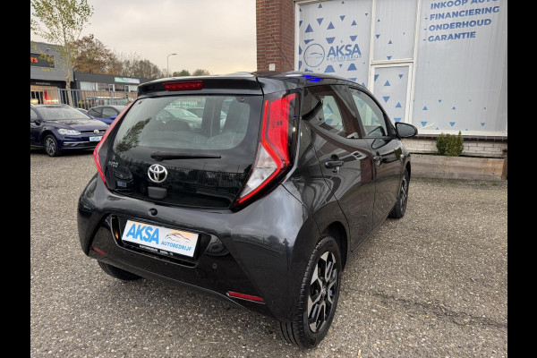 Toyota Aygo 1.0 VVT-i x-play Automaat Sportvelg Camera CarPlay, Airco Garantie