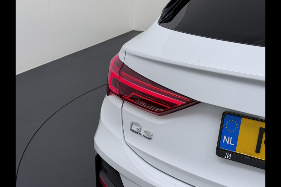 Audi Q3 Sportback 45 TFSI e S Edition PLUG IN HYBRIDE||2x S-LINE BINNEN + BUITEN| ADAPTIVE CRUISE| DODE HOEK | ELEK. TREKHAAK| DIG. DASH|
