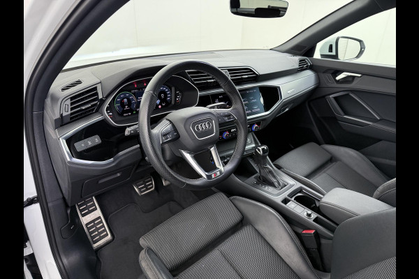 Audi Q3 Sportback 45 TFSI e S Edition PLUG IN HYBRIDE||2x S-LINE BINNEN + BUITEN| ADAPTIVE CRUISE| DODE HOEK | ELEK. TREKHAAK| DIG. DASH|