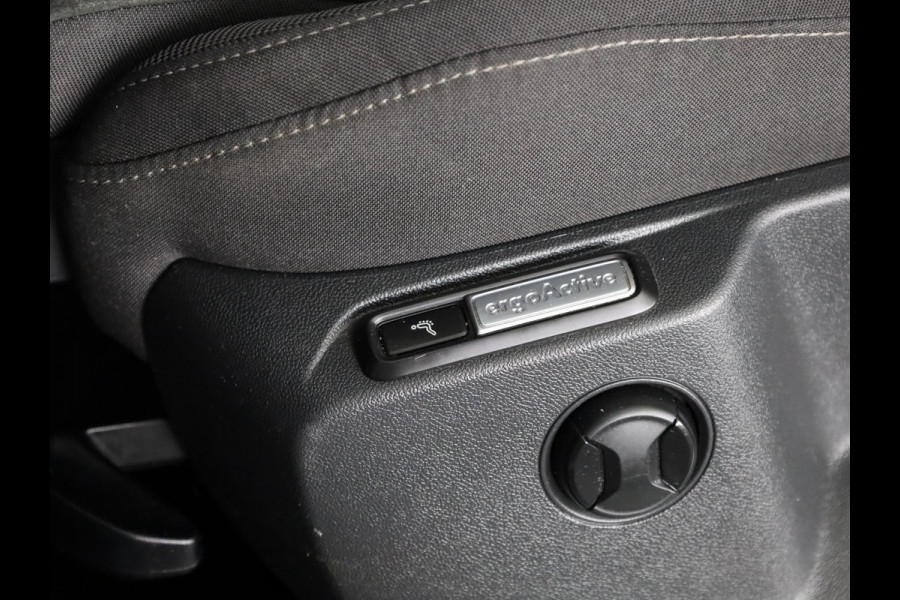 Volkswagen Tiguan Allspace 1.5 TSI Highline Business R 7p. 150PK | Panoramadak | Wegklapbare trekhaak | Stoelverwarming | Camera | Navigatie