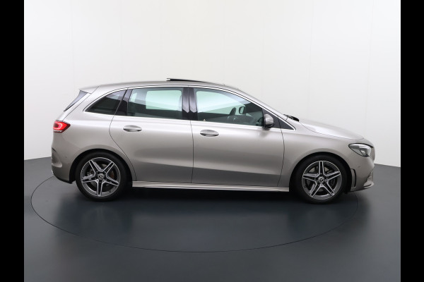 Mercedes-Benz B-Klasse 220 AMG line | Pano Trekhaak Keyless