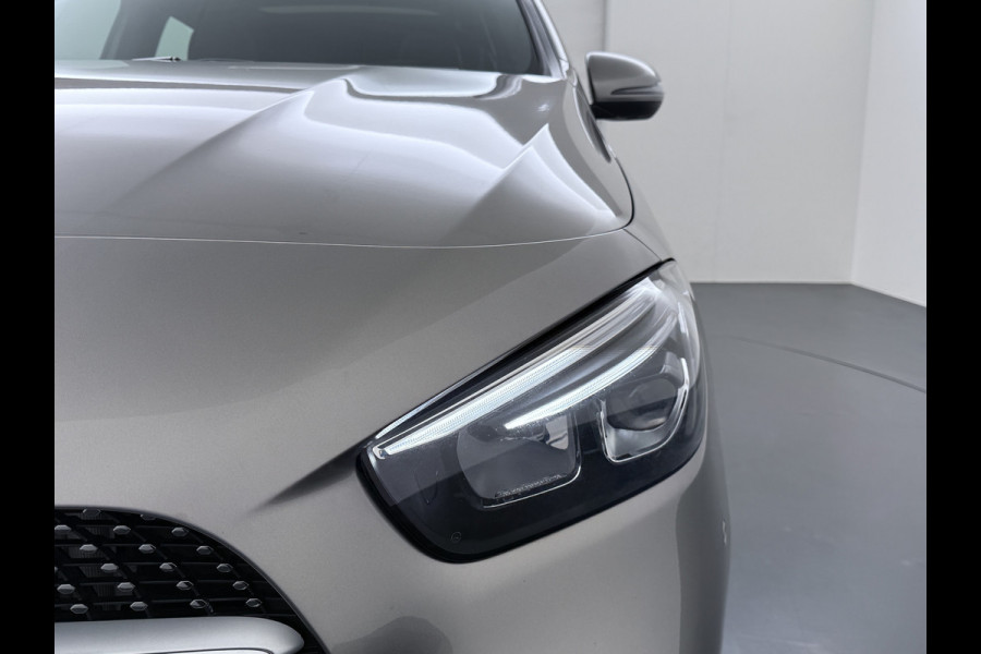 Mercedes-Benz B-Klasse 220 AMG line | Pano Trekhaak Keyless