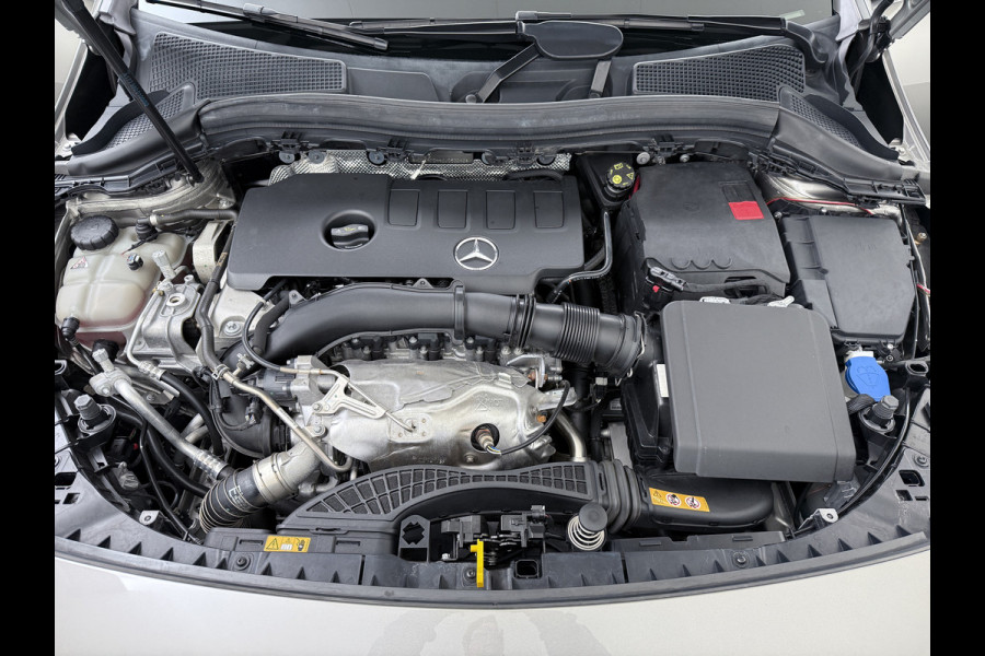 Mercedes-Benz B-Klasse 220 AMG line | Pano Trekhaak Keyless