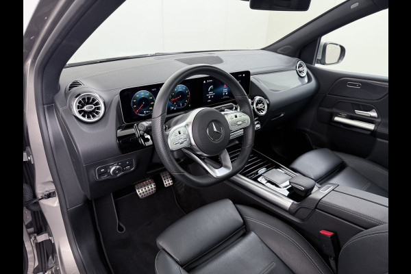 Mercedes-Benz B-Klasse 220 AMG line | Pano Trekhaak Keyless