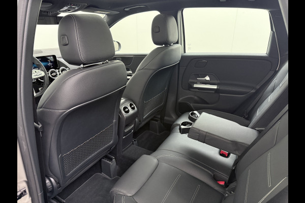 Mercedes-Benz B-Klasse 220 AMG line | Pano Trekhaak Keyless