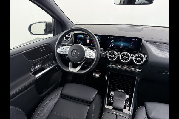 Mercedes-Benz B-Klasse 220 AMG line | Pano Trekhaak Keyless