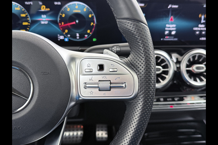 Mercedes-Benz B-Klasse 220 AMG line | Pano Trekhaak Keyless