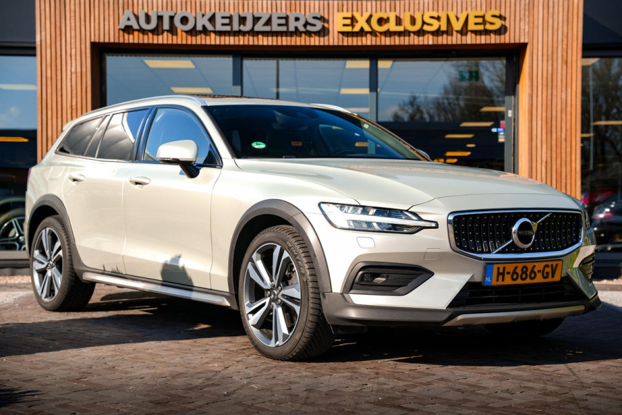 Volvo V60 Cross Country 2.0 T5 AWD Pro Panodak Memory Harman Kardon Leer Trekhaak ACC HUD