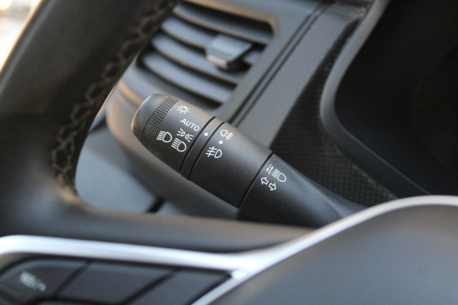 Renault Trafic 2.0 dCi 130 T30 L2H1 Work Edition 131pk - 2x Schuif - Trekhaak - LED - Cruise - Bluetooth - Airco - Rijklaar