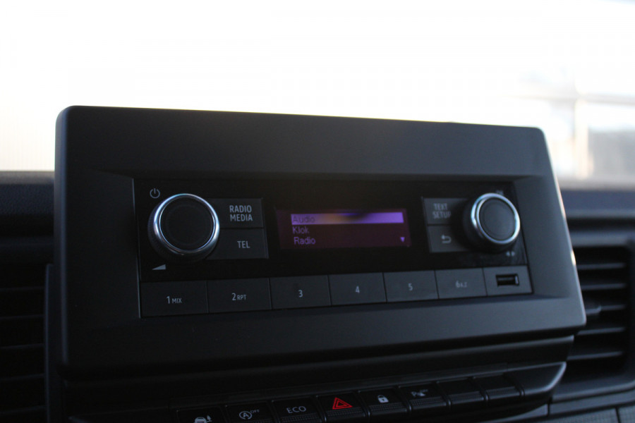 Renault Trafic 2.0 dCi 130 T30 L2H1 Work Edition 131pk - 2x Schuif - Trekhaak - LED - Cruise - Bluetooth - Airco - Rijklaar