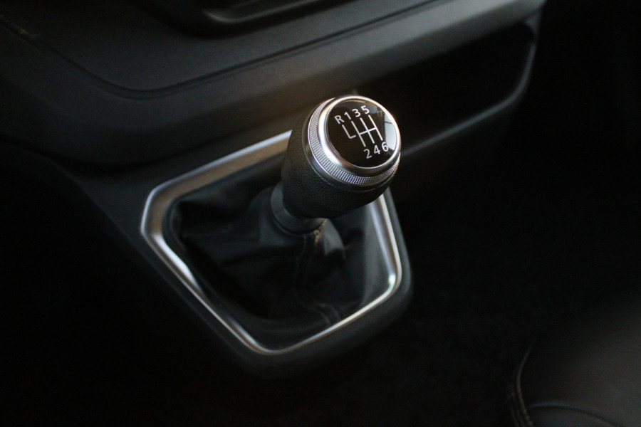 Renault Trafic 2.0 dCi 130 T30 L2H1 Work Edition 131pk - 2x Schuif - Trekhaak - LED - Cruise - Bluetooth - Airco - Rijklaar