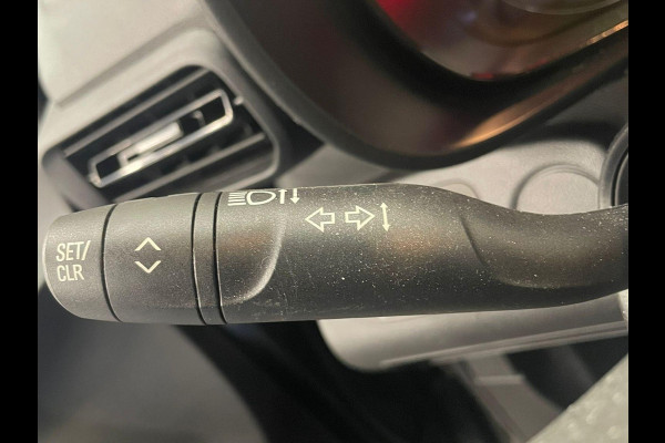 Opel Combo 1.5D L2H1 Navigatie Apple Carplay/Android Auto Camera Parkeersensoren achter Cruise Control Airco Lichtmetalen velgen