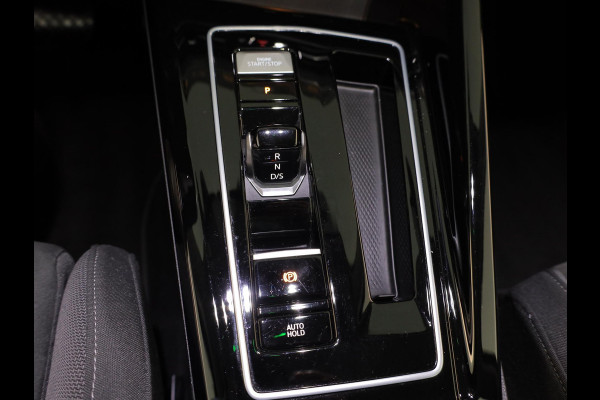 Volkswagen Golf 1.4 eHybrid Style 204 pk Automaat (DSG) | Navigatie | Parkeersensoren | Autom. airco (3 zones) | Stoelverwarming | LED koplampen |