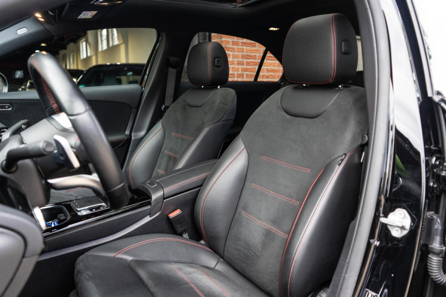 Mercedes-Benz A-Klasse 250 e AMG Pano / Camera / Sfeer