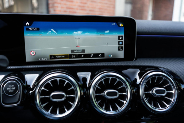 Mercedes-Benz A-Klasse 250 e AMG Pano / Camera / Sfeer