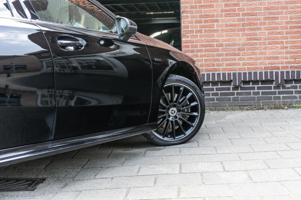 Mercedes-Benz A-Klasse 250 e AMG Pano / Camera / Sfeer
