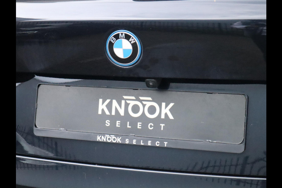 BMW X5 xDrive50e High Executive M Sport Pakket Automaat / Live Cockpit Plus / Panoramadak / Trekhaak / Luchtvering / Harman Kardon / Comfortstoelen / Warmtecomfortpakket / Sfeerverlichting / Active Protection / Shadow Line / 21 Inch