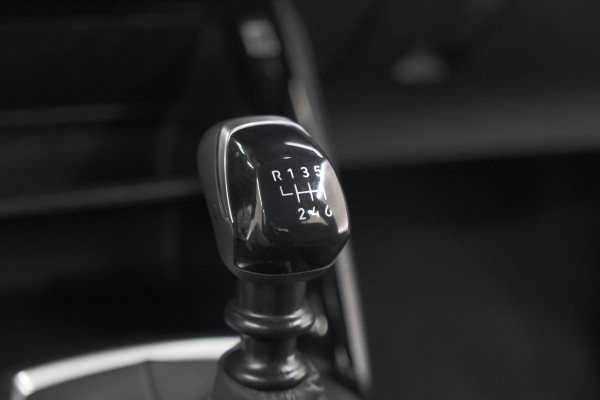 Peugeot 208 PureTech 100 Active | Parkeersensoren | Navigatie | Apple Carplay